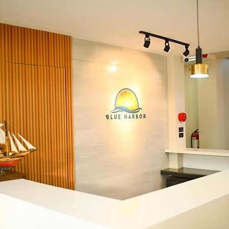 Blue Harbor Hotel Calapan 외부 사진