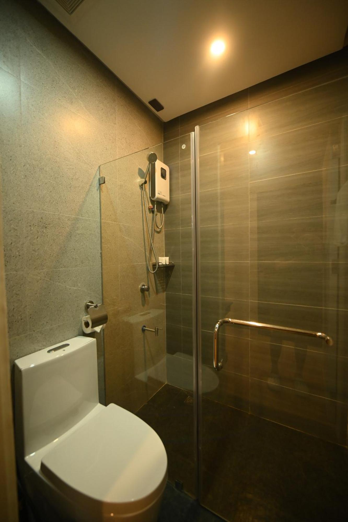 Blue Harbor Hotel Calapan 외부 사진